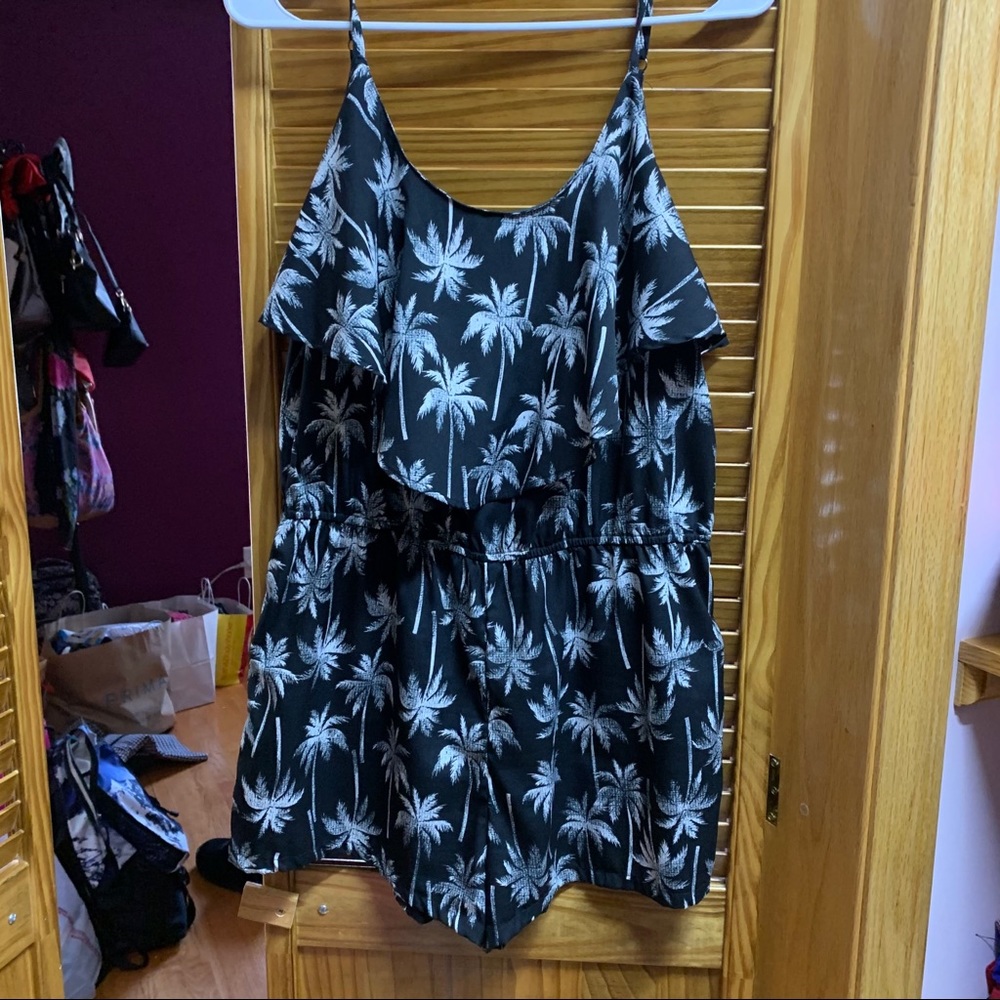 ‼️Closet Clean Out Sale Floral Romper